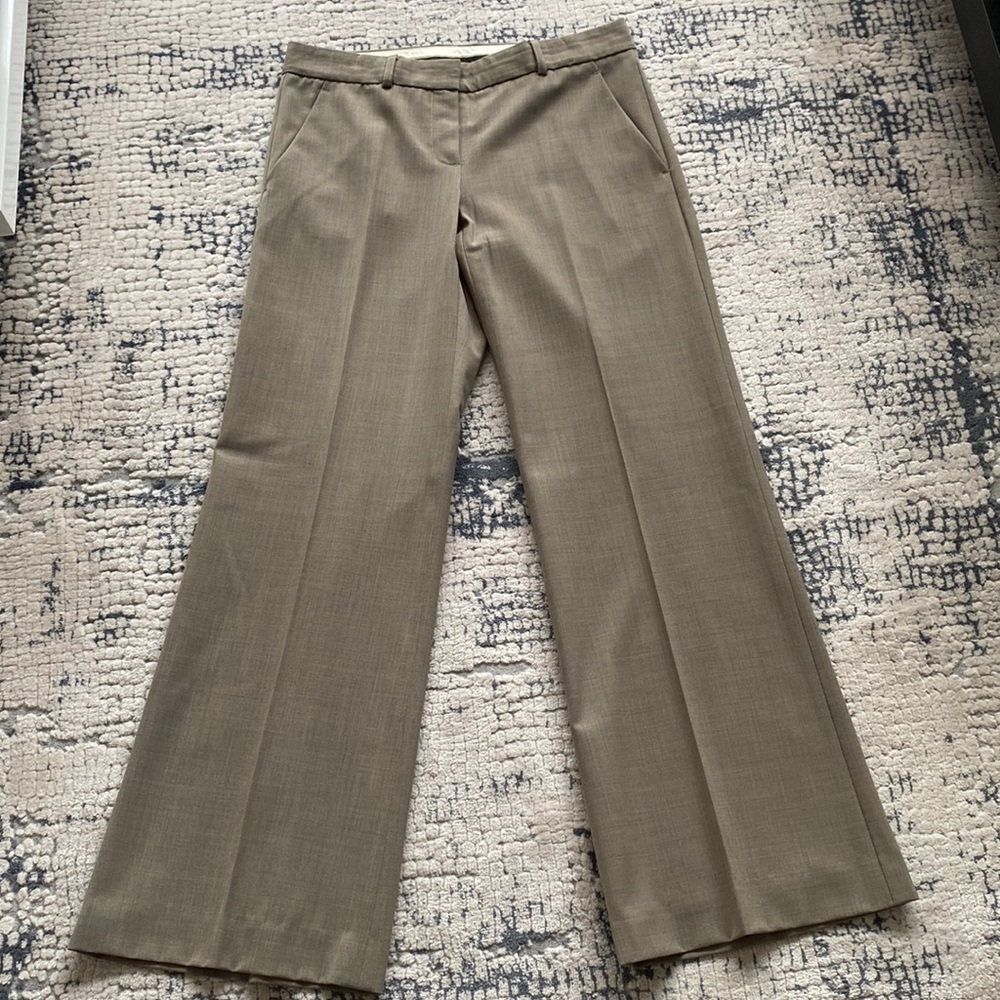 Theory size 4 beige wide leg wool blend trousers. 30 inch inseam